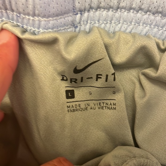 Nike girls lg cute Nike print shorts liner inside - Picture 3 of 6